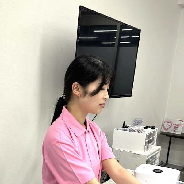 はあとねいる船橋薬園台店【ハアトネイルフナバシヤクエンダイテン】のスタッフ紹介。ミウラ