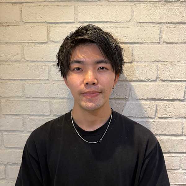 Emerge 新宿【エマージュ】【エマージュシンジュク】のスタッフ紹介。KOTARO MUTO