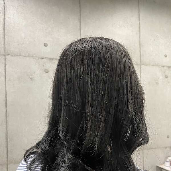 ツヤ感ブルーブラック