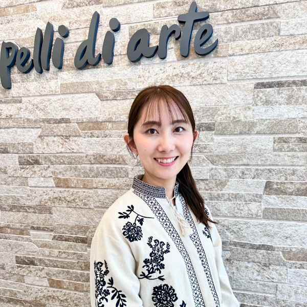 Capelli di arte【カペリ デ アーテ】【カペリ デ アーテ】のスタッフ紹介。加藤 杏菜