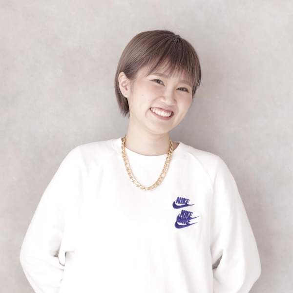 Palooza Tokyo 【パルーザトーキョー】【パルーザトーキョー】のスタッフ紹介。小國綾か