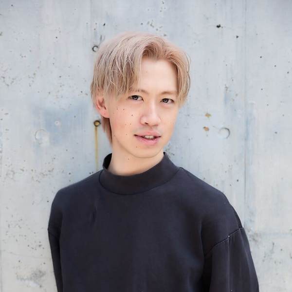 ARiA by ECLART新宿南口店【アリアバイエクラートシンジュクミナミグチテン】のスタッフ紹介。森本 悠太