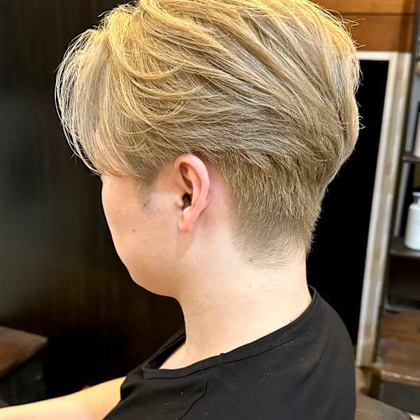 【IRIE 福岡】ハイトーンセンターパートマッシュ|IRIE HAIR DESIGN