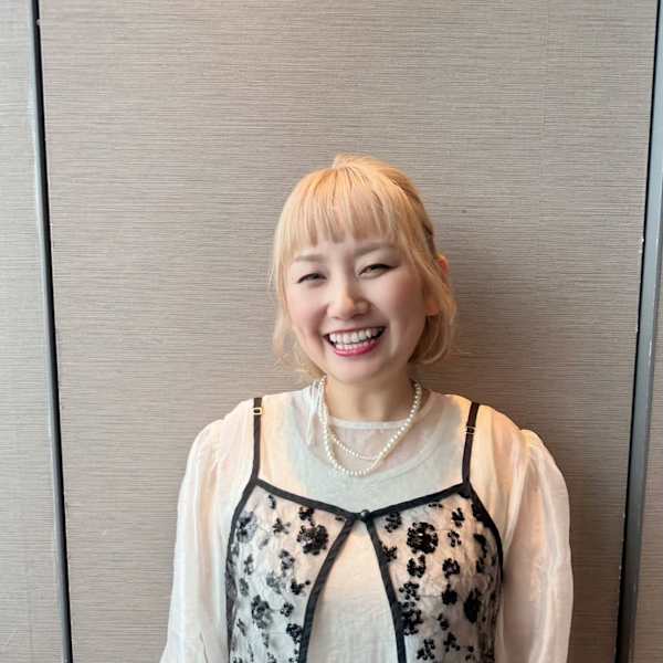 fan fun by Rooo【ファンファンバイルー】のスタッフ紹介。shiho