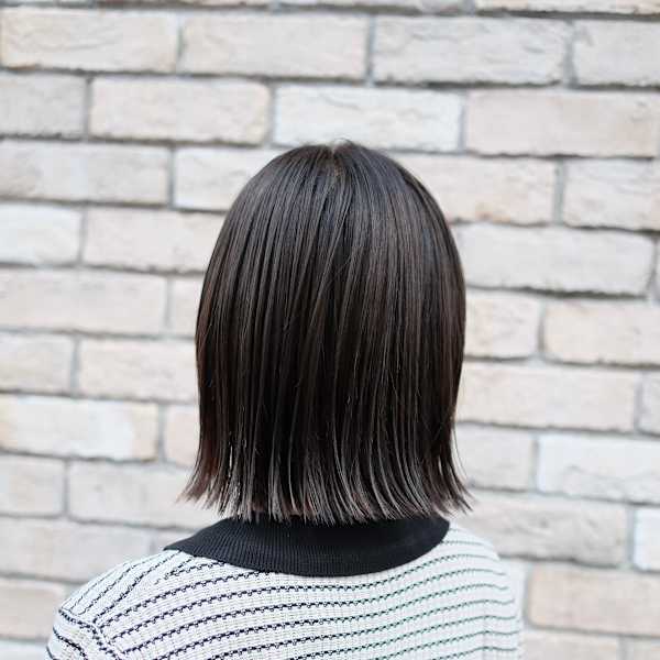 外はねボブ＋アッシュカラー|ananda