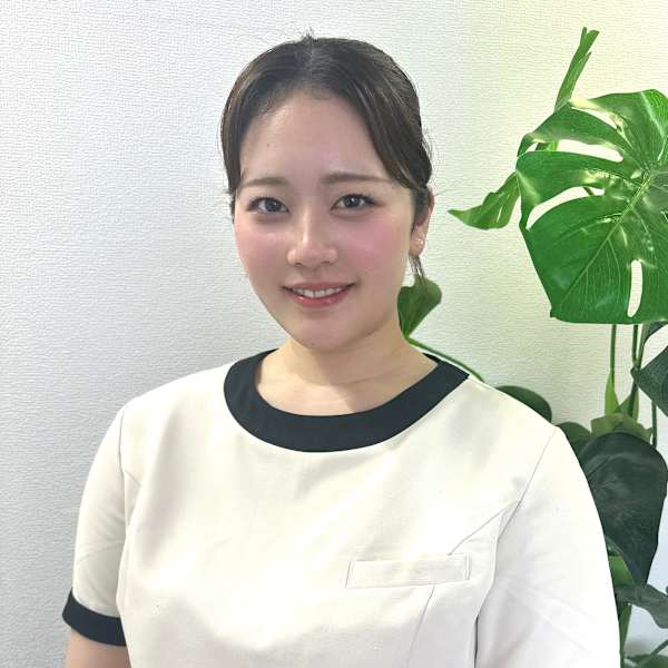 美肌脱毛&トータルビューティー パールプラス 大垣店【小顔/痩身/フェイシャル】【ビハダダツモウ トータルビューティーパールプラスオオガキテン コガオ ソウシン フェイシャル】のスタッフ紹介。ウチヤマ　カナ
