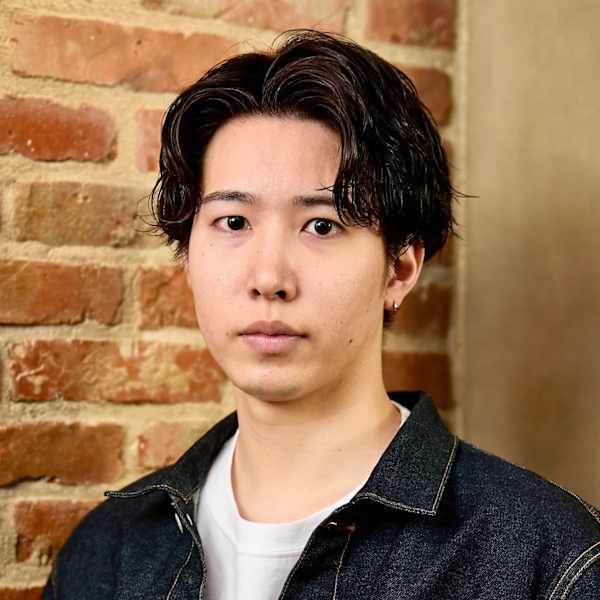 Dorcus 上野店 <理容室>/バーバー/メンズパーマ【ドルクス】【ドルクス ウエノテン】のスタッフ紹介。豊見本 歩武
