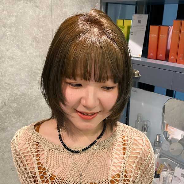 レイヤーカット/オリーブベージュ