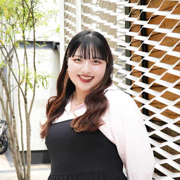 MINX RICCa 表参道【ミンクスリッカオモテサンドウ】のスタッフ紹介。平井 るな
