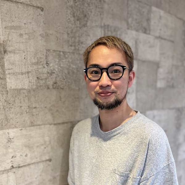 PADA【パダ】【パダ】のスタッフ紹介。右京