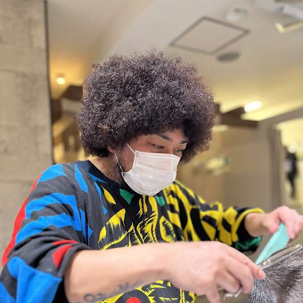 PADA【パダ】【パダ】のスタッフ紹介。中山アフロ