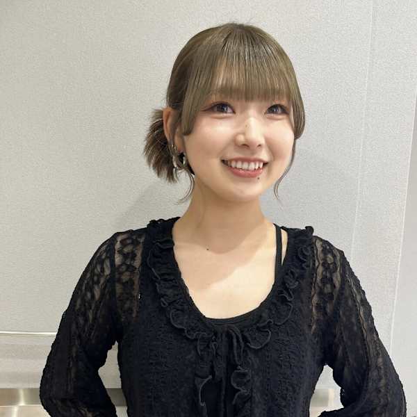 AUTHEN.HAIR【オーセンヘアー】のスタッフ紹介。ANZU 指名数NO1
