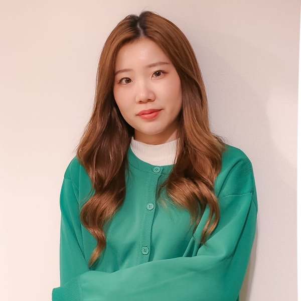 iro I hair【イロアイヘアー】のスタッフ紹介。岡本 花恋