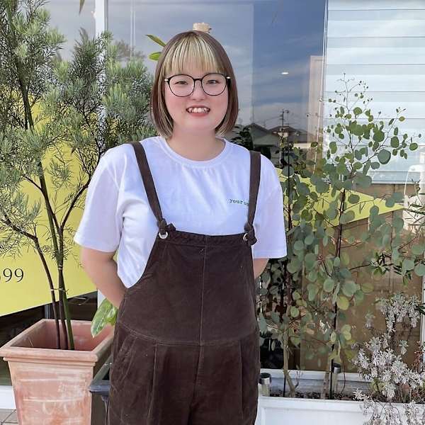 きいろいさんかくの美容室 Kanshall【カンシャル】【キイロイサンカクノビヨウシツ カンシャル】のスタッフ紹介。Rino