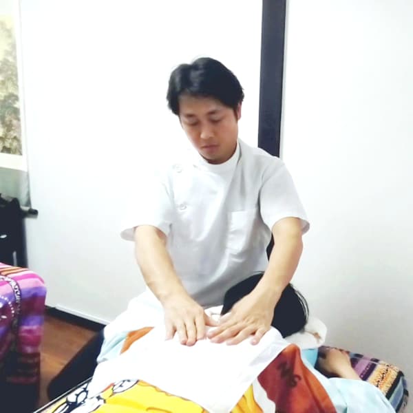東明館 漢方Medicine経絡整体【トウメイカンカンポウイガクケイラクセイタイ】のスタッフ紹介。トウメイカン