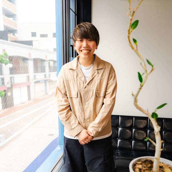 N°number 大分中央町店【ナンバー オオイタチュウオウマチテン】のスタッフ紹介。磯部 栞里