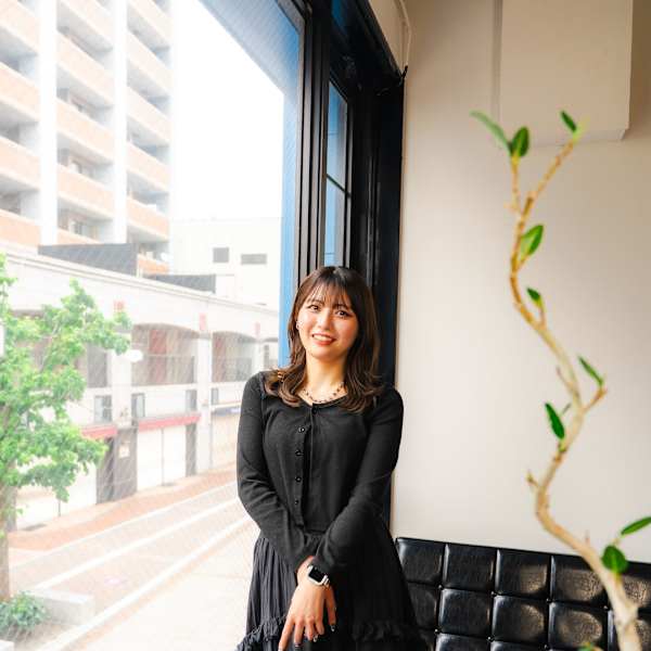 newi hair&treatment大分中央町店【ネウィヘアアンドトリートメントオオイタチュウオウマチテン】のスタッフ紹介。濱野 梨奈