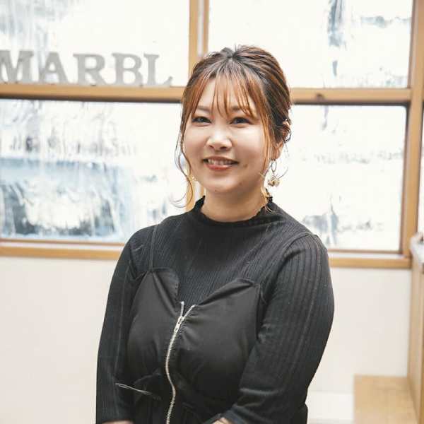marble hair【マーブルヘアー】のスタッフ紹介。sayomi