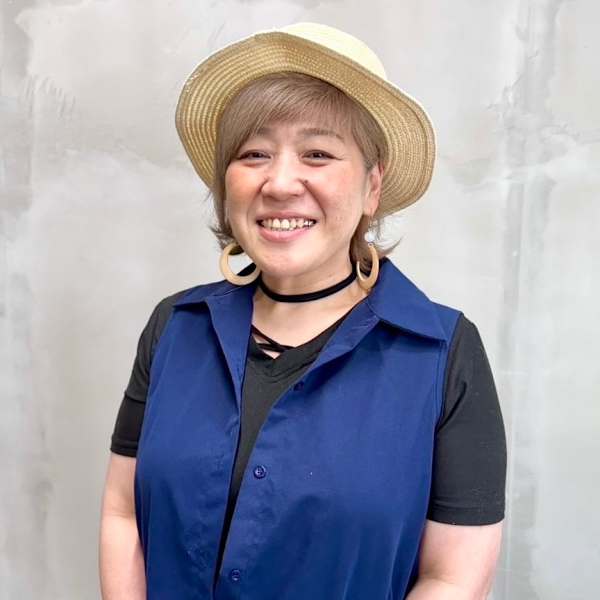 SOURCE 天王寺2号店【ソース テンノウジニゴウテン】のスタッフ紹介。山中 玲子