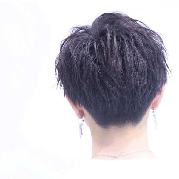 黒髪コンマバングがカッコいいショート