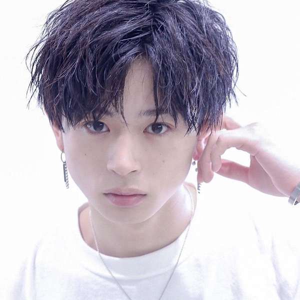 黒髪コンマバングがカッコいいショート