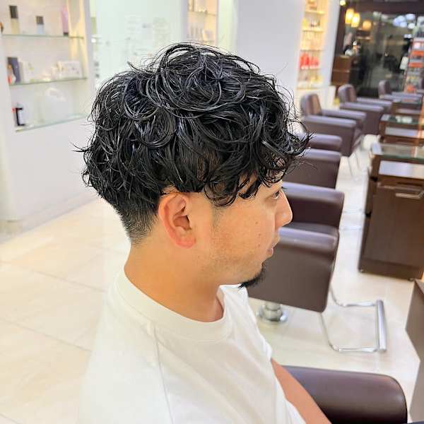 一目で雰囲気勝ち組ヘア|QUARTER RESORT 神楽坂