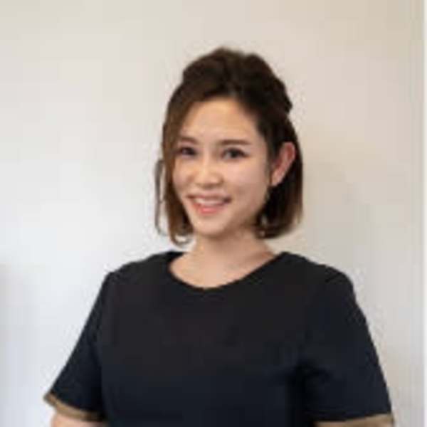 美姿勢＆エステサロン Salon de vivi～美美～【サロンドビビ】のスタッフ紹介。サロンドビビ