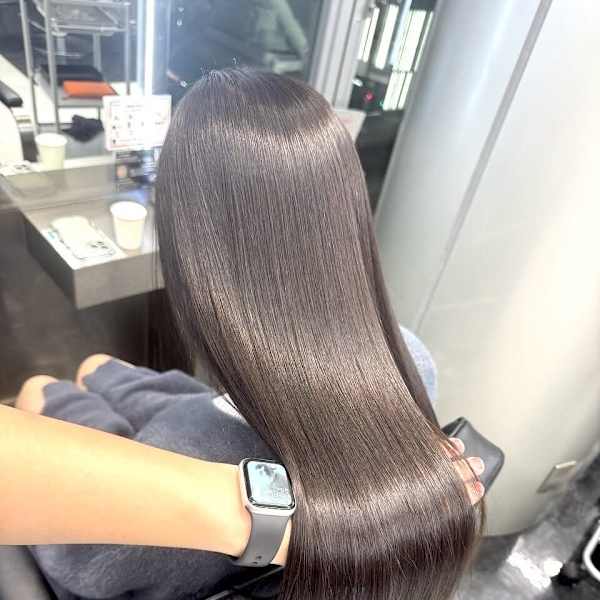 ONE's Chloe 原宿店×スタイル|ONE's Chloe 原宿店 ケアブリーチ/ダブルカラー/インナーカラー