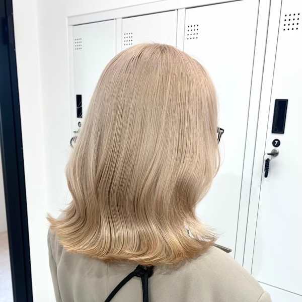 ONE's Chloe 原宿店×スタイル|ONE's Chloe 原宿店 ケアブリーチ/ダブルカラー/インナーカラー