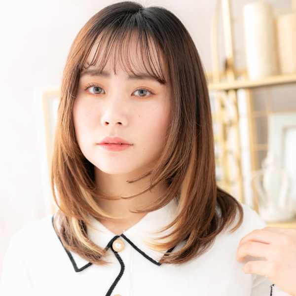 韓国風イヤリングカラーミディアムレイヤー　くすみベージュ