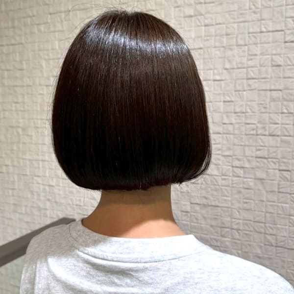 丸みショートボブ 内巻きボブ グレージュ ダメージレス|Beautissimo 所沢