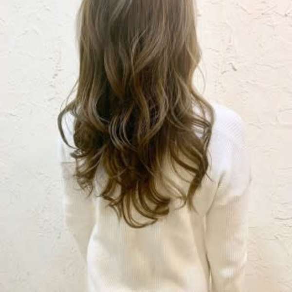 【Flor】*無造作ウェーブ+カーキグレージュ*