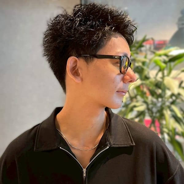 スパイキーショート メンズショート アップバング 眉カット|Men's Salon bloc