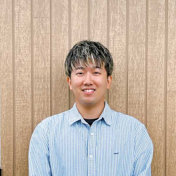mahola【マオラ】のスタッフ紹介。志治 翔也
