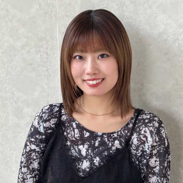 Of HAIR 宮前平店【オブヘアーミヤマエダイラテン】のスタッフ紹介。岩田 千夏