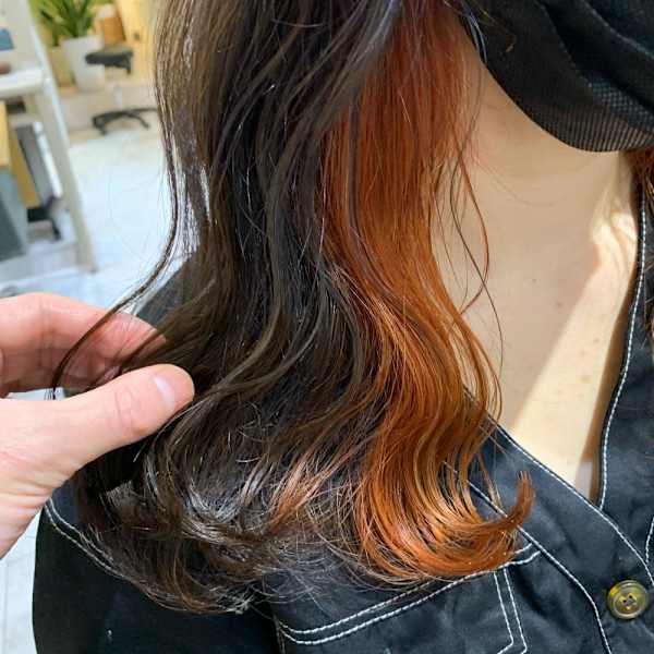 イヤリングカラー　オレンジ