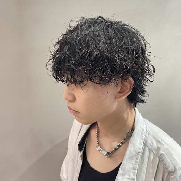 ツイストスパイラル/波巻きパーマ/ウルフ