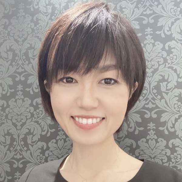 Jewelpurus. 天神店【ジュエルプールス テンジンテン】のスタッフ紹介。スエヨシ クニコ