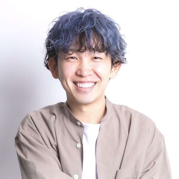 LORE福岡天神本店 インナーカラー特化型美容室ブリーチ・インナーカラー美容室【ロアフクオカテンジンホンテン インナーカラートッカガタビヨウシツ ブリーチ インナーカラービヨウシツ】のスタッフ紹介。よしき ブリーチ