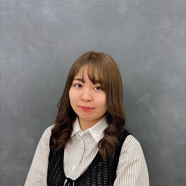 HAIR & MAKE EARTH 鶴見店【ヘアメイクアース ツルミテン】のスタッフ紹介。高良　恵美