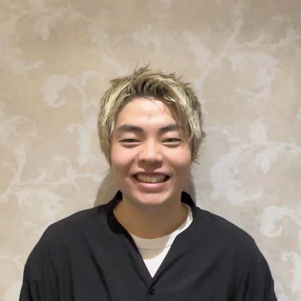 hair salon Rich【ヘアサロン リッチ】のスタッフ紹介。金子 賢人