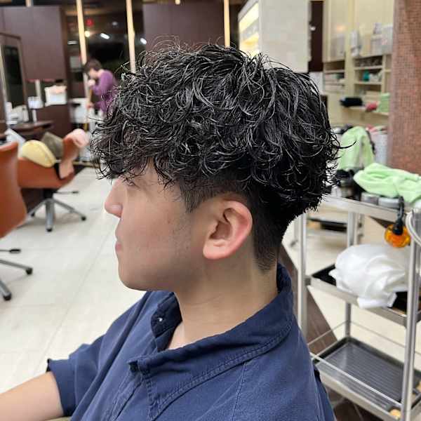 AROH×スタイル|AROH -men’s cut & men's perm- 船橋店