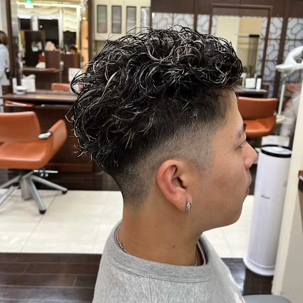 AROH×スタイル|AROH -men’s cut & men's perm- 船橋店