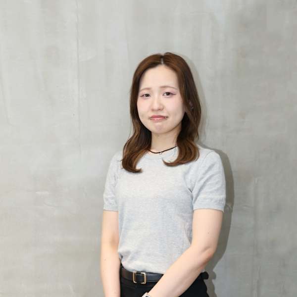 【ヘアケア特化型サロン】newi 梅田【ヘアケアトッカガタサロン ネウィ ウメダ】のスタッフ紹介。miharu