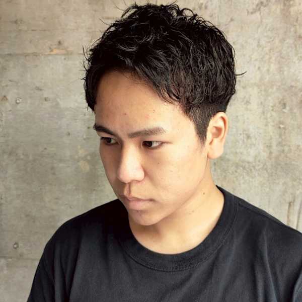 ピンパーマ ツイストスパイラル ツーブロック 刈り上げ|MEN'S SALON alfRed 平針店