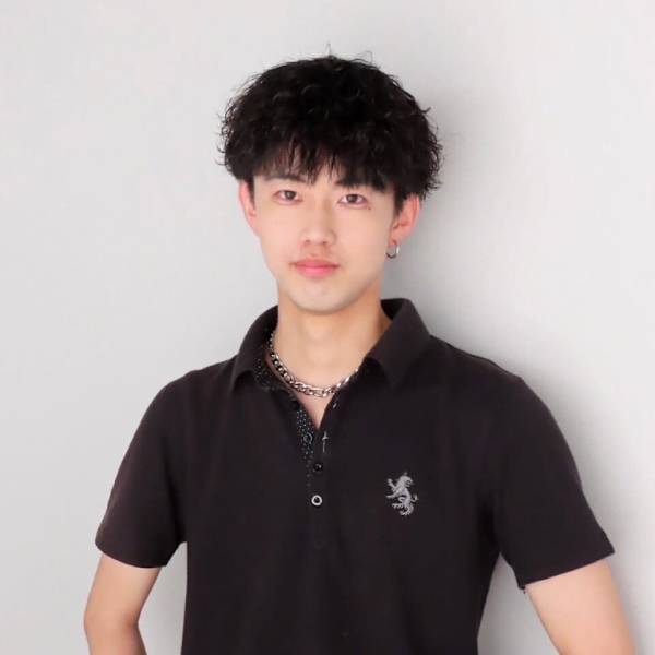 仙台 美容院 siki.salon 髪質改善 完全完結型個室サロン【センダイビヨウインシキサロンカミシツカイゼンカンゼンカンケツガタコシツサロン】のスタッフ紹介。武田 一馬