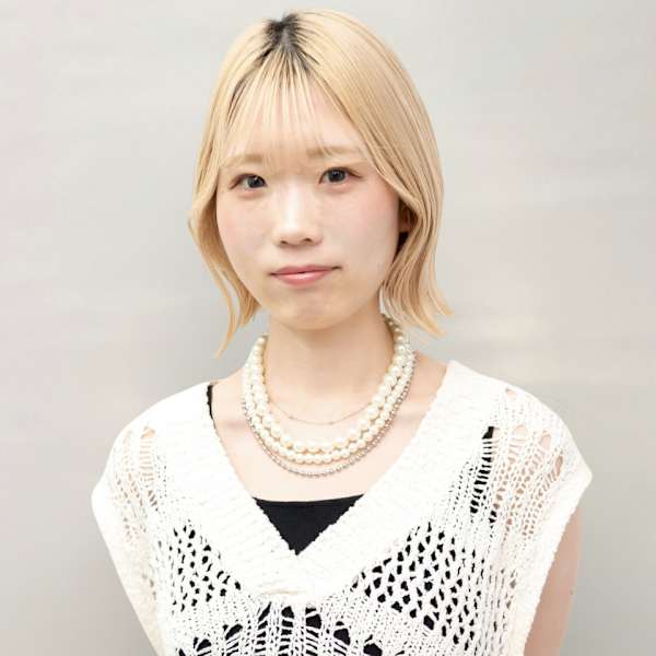 IROW 天神大名店【イロウ テンジンダイミョウテン】のスタッフ紹介。田中 アカリ