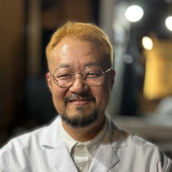 Smile hair 豊田店【スマイルヘアートヨダテン】のスタッフ紹介。本田 浩一