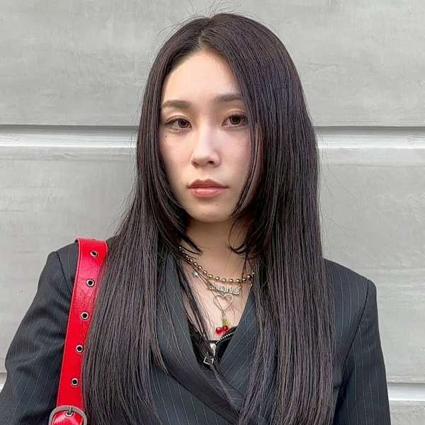 レイヤーカット ストレート 艶トリートメント 顔周りレイヤー|Lauren¶de並木坂店【髪質改善/カラー】