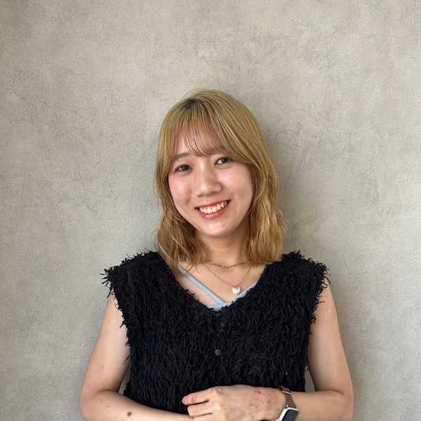 miu by KENJE【ミューバイケンジ】のスタッフ紹介。有野 ひかり